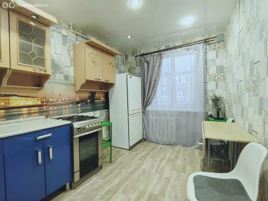1-комнатная квартира: село Белогостицы, 11 (33 м) - Фото 0
