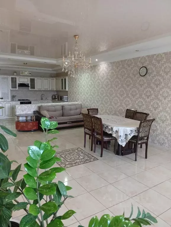 Дом в Саратовская область, Ершов Первомайская ул., 9 (220 м) - Фото 1