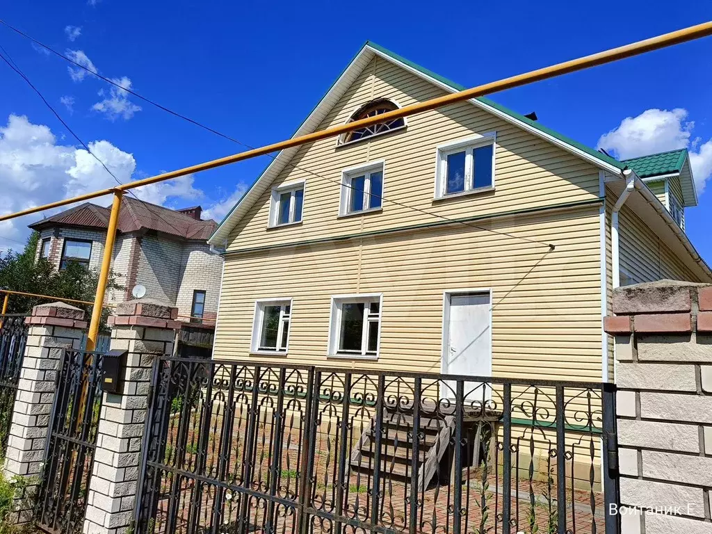 Дом 220 м на участке 10 сот. - Фото 1