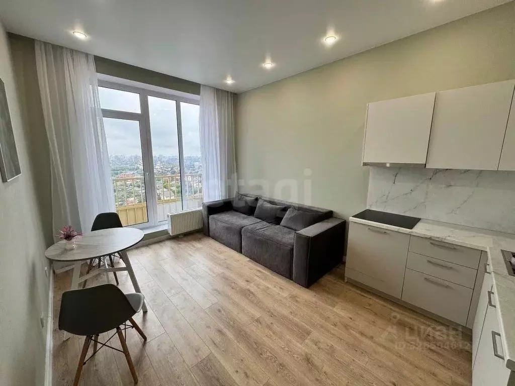 1-к кв. Тюменская область, Тюмень Комбинатская ул., 16к1 (40.0 м) - Фото 1