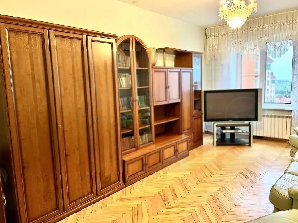 3-к кв. Омская область, Омск ул. Красина, 4 (85.0 м) - Фото 2