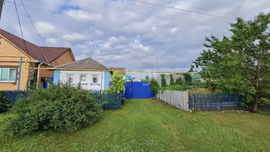 Дом в Белгородская область, Волоконовский район, Пятницкое рп ... - Фото 1