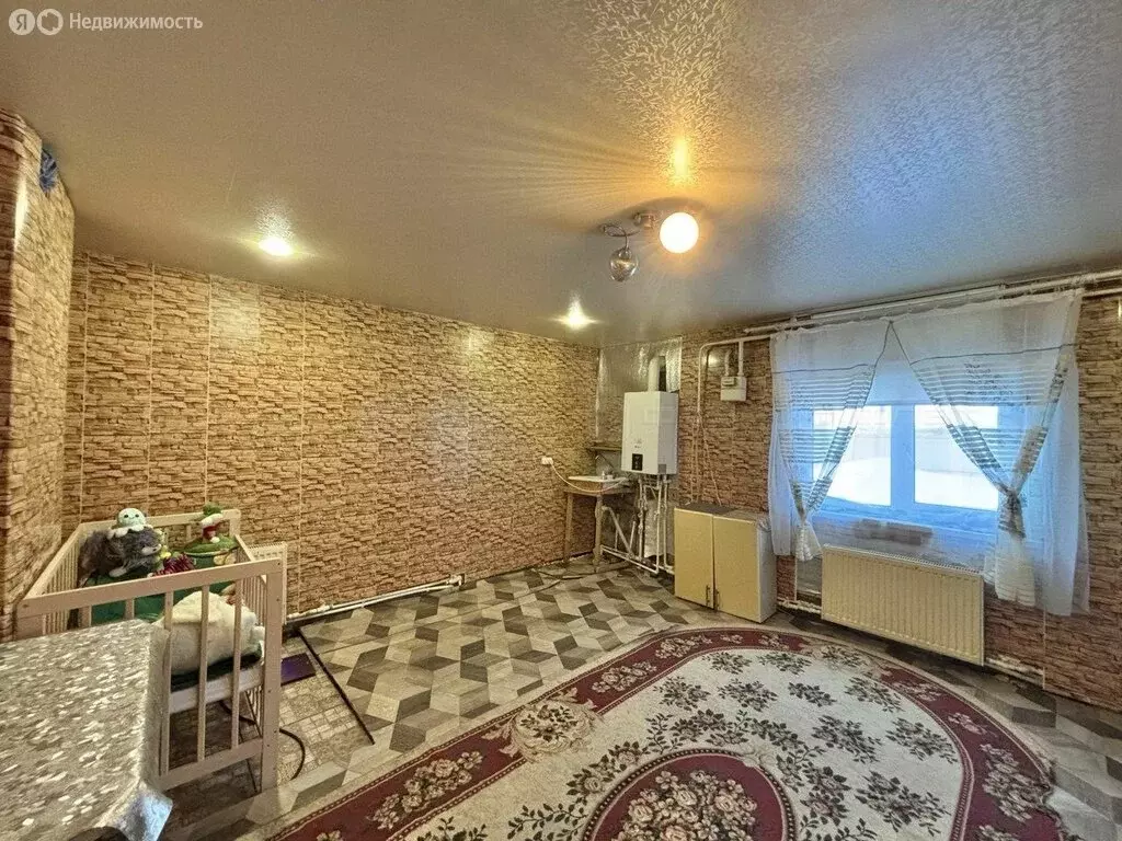 Дом в Бирюлинское сельское поселение, посёлок железнодорожного ... - Фото 1