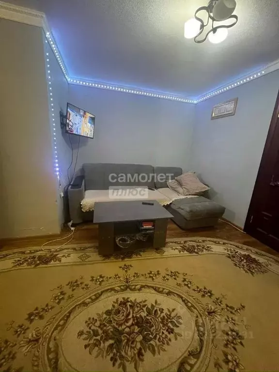 2-к кв. Кабардино-Балкария, Нальчик ул. Шогенова, 16А (58.7 м) - Фото 0