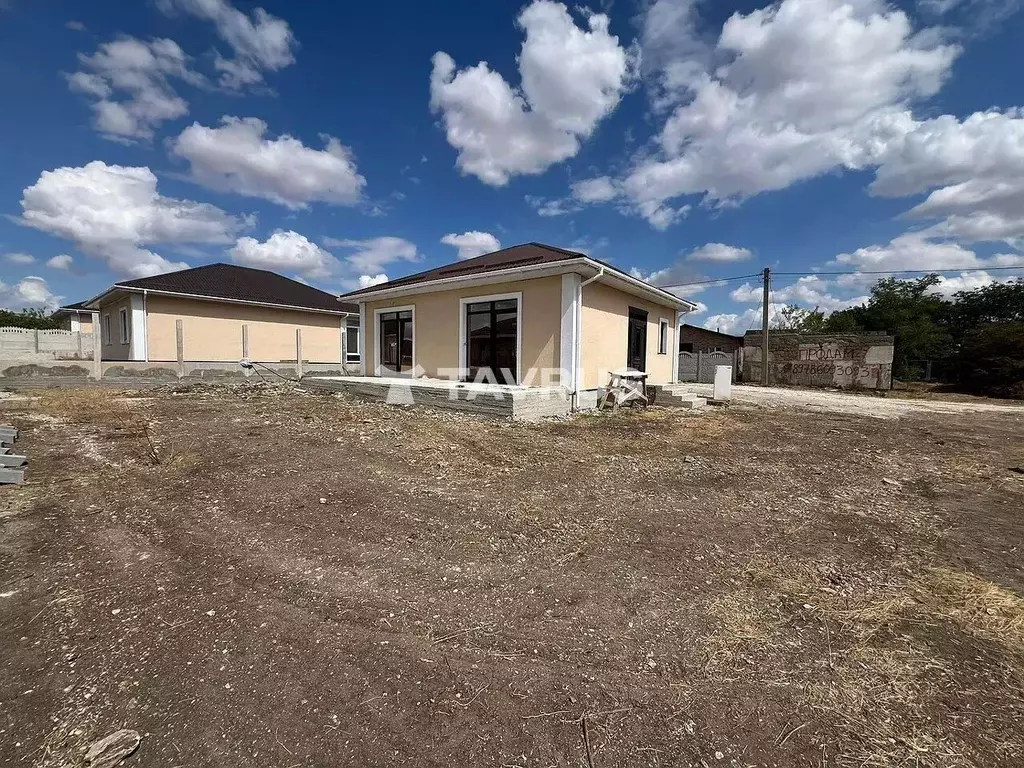 Дом в Крым, Симферопольский район, 3-й массив садовые участки ул. ... - Фото 1