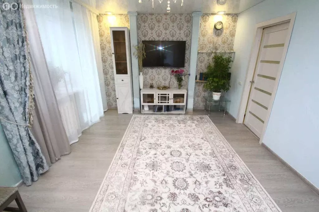 3-комнатная квартира: Кострома, микрорайон Черноречье, 37 (61.9 м) - Фото 1