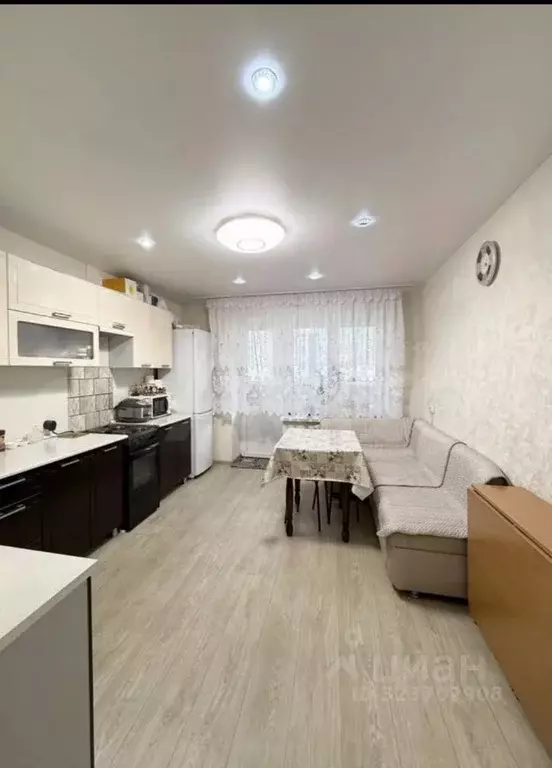 2-к кв. Чувашия, Чебоксары Альгешево мкр, ул. Болгарстроя, 3 (68.4 м) - Фото 1