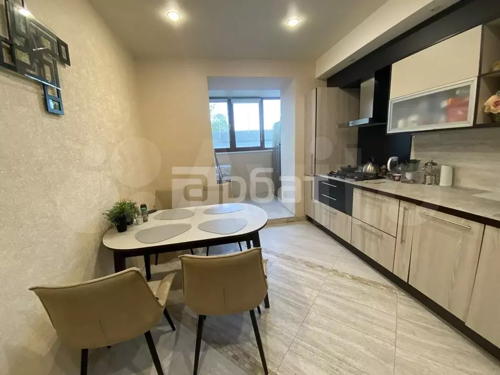 2-к. квартира, 64 м, 1/3 эт. - Фото 1