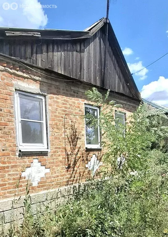Дом в Новошахтинск, улица Красина (50 м) - Фото 1