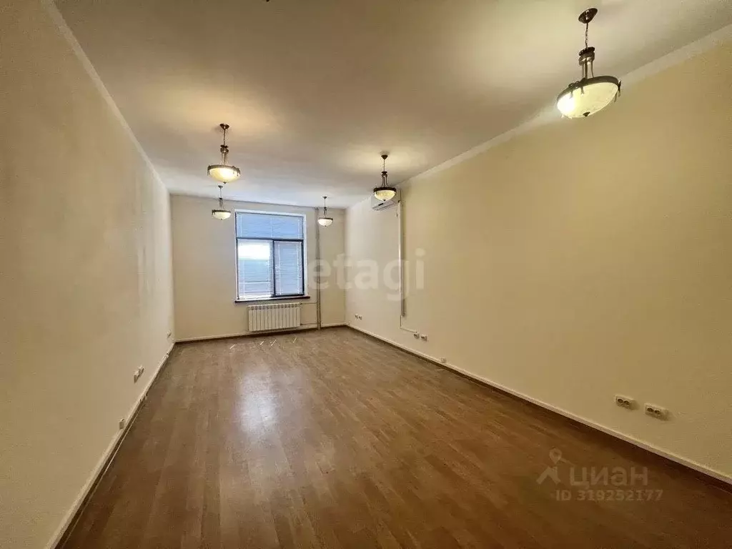 Офис в Крым, Симферополь ул. Рубцова (60 м) - Фото 1