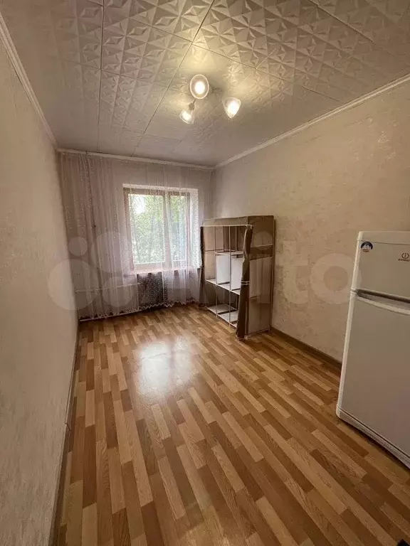 Комната 10,5 м в 6-к., 2/5 эт. - Фото 0