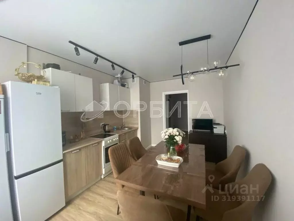 3-к кв. Тюменская область, Тюмень Интернациональная ул., 197А (65.4 м) - Фото 0