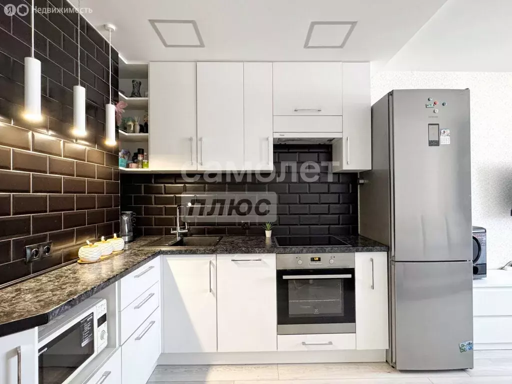 2-комнатная квартира: Киров, Чистопрудненская улица, 20 (43.2 м) - Фото 2