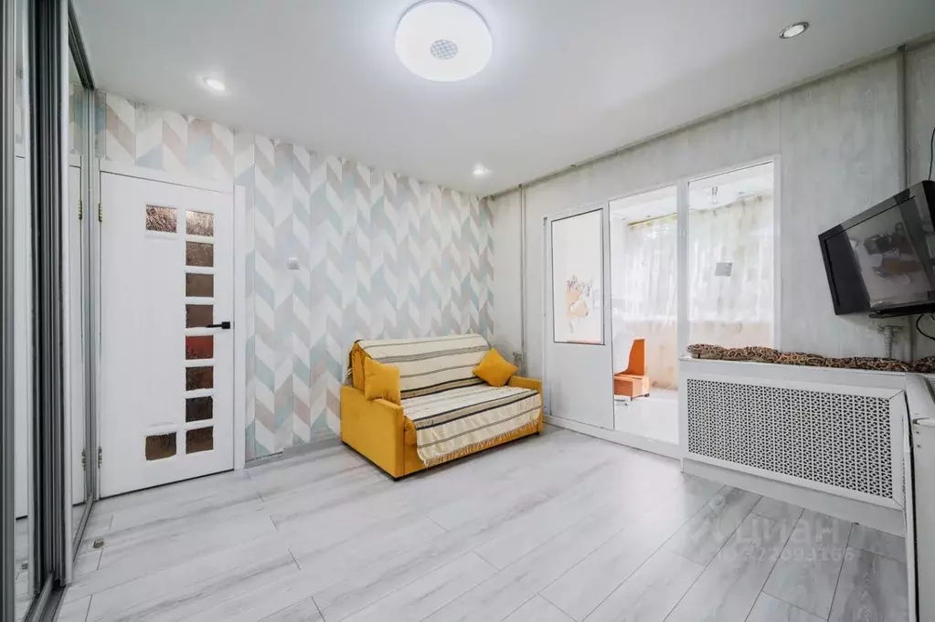 2-к кв. Свердловская область, Екатеринбург ул. Ирбитская, 66 (47.0 м) - Фото 1