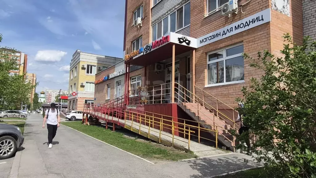 Помещение свободного назначения в Тюменская область, Тюмень ул. ... - Фото 2