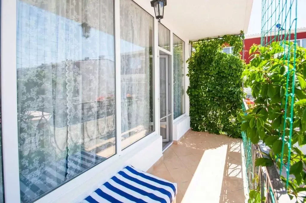 1-к кв. Крым, Феодосия муниципальный округ, Орджоникидзе пгт ул. ... - Фото 1