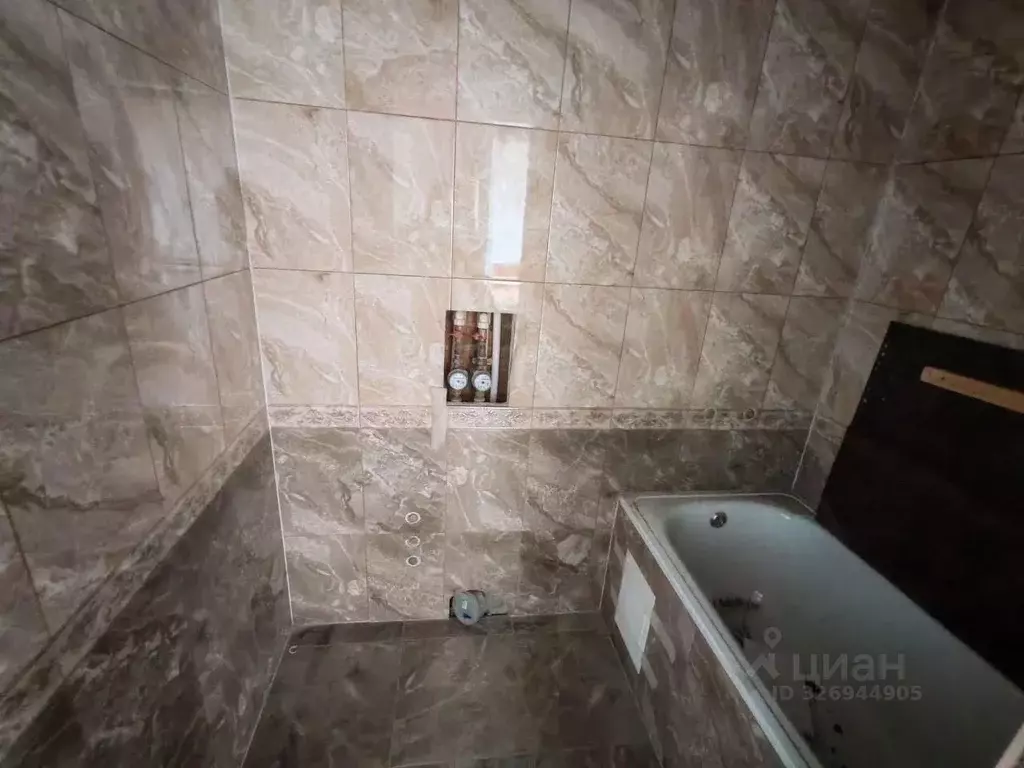 1-к кв. Адыгея, Тахтамукайский район, Яблоновский пгт Майкопская ул., ... - Фото 2