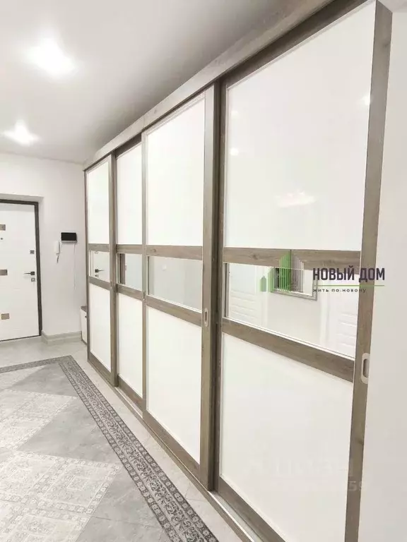 3-к кв. Новгородская область, Великий Новгород Хутынская ул., 17 ... - Фото 1