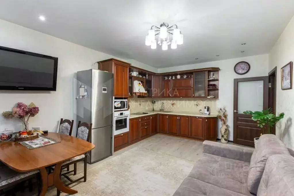 2-к кв. Тюменская область, Тюмень ул. Линейная, 7 (67.0 м) - Фото 1