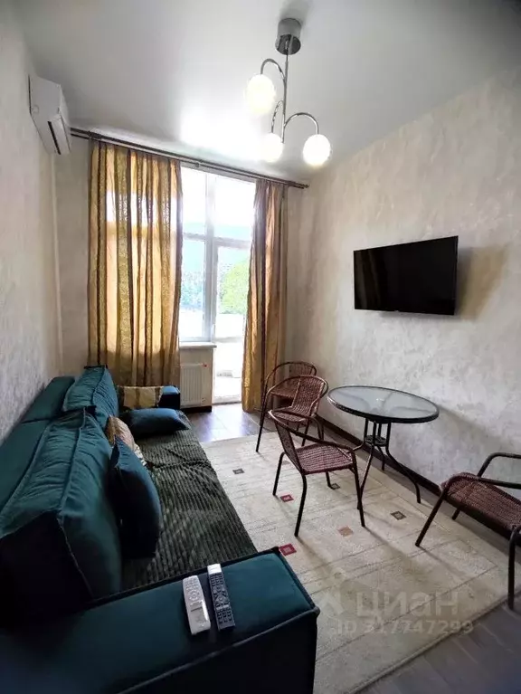 2-к кв. Крым, Ялта ул. Красноармейская, 13 (55.0 м) - Фото 0