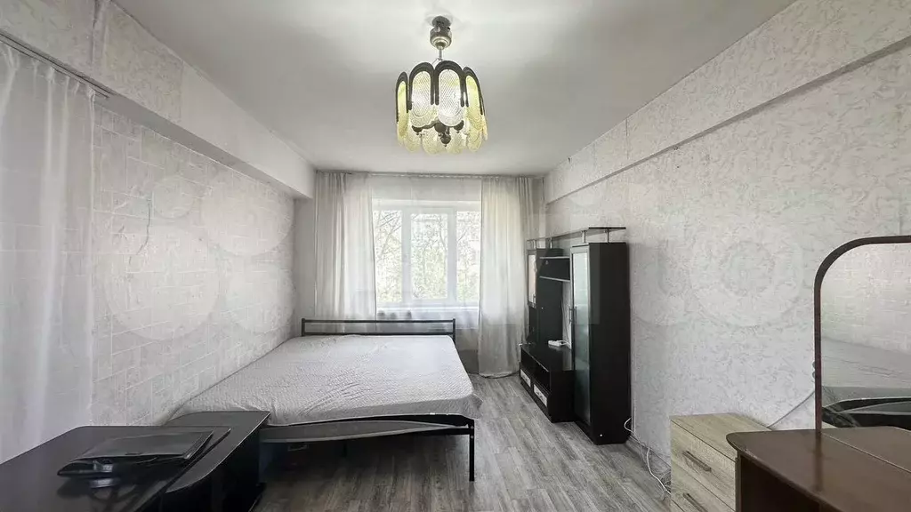 Комната 25 м в 4-к., 4/5 эт. - Фото 1