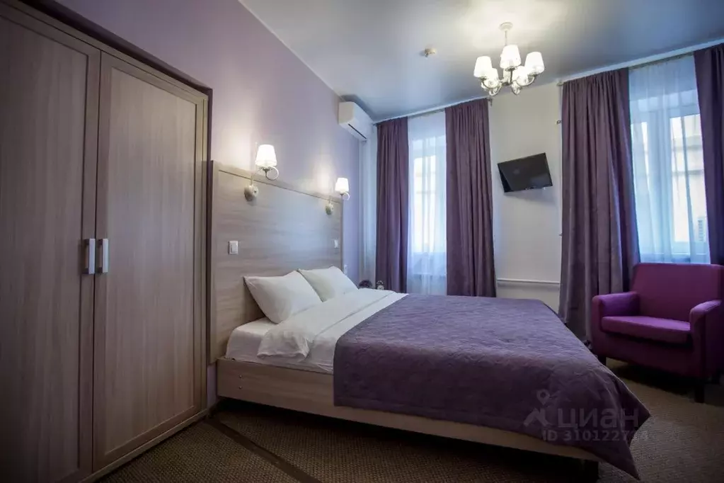 Комната Москва Смоленская пл., 6С3 (28.0 м) - Фото 0