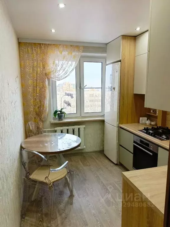 2-к кв. Чувашия, Чебоксары просп. Максима Горького, 27 (57.2 м) - Фото 2