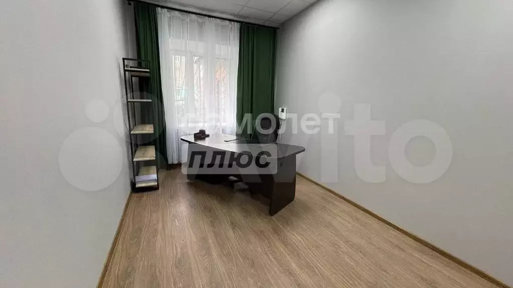 Продается часть здания 221,4 кв.м - Фото 1