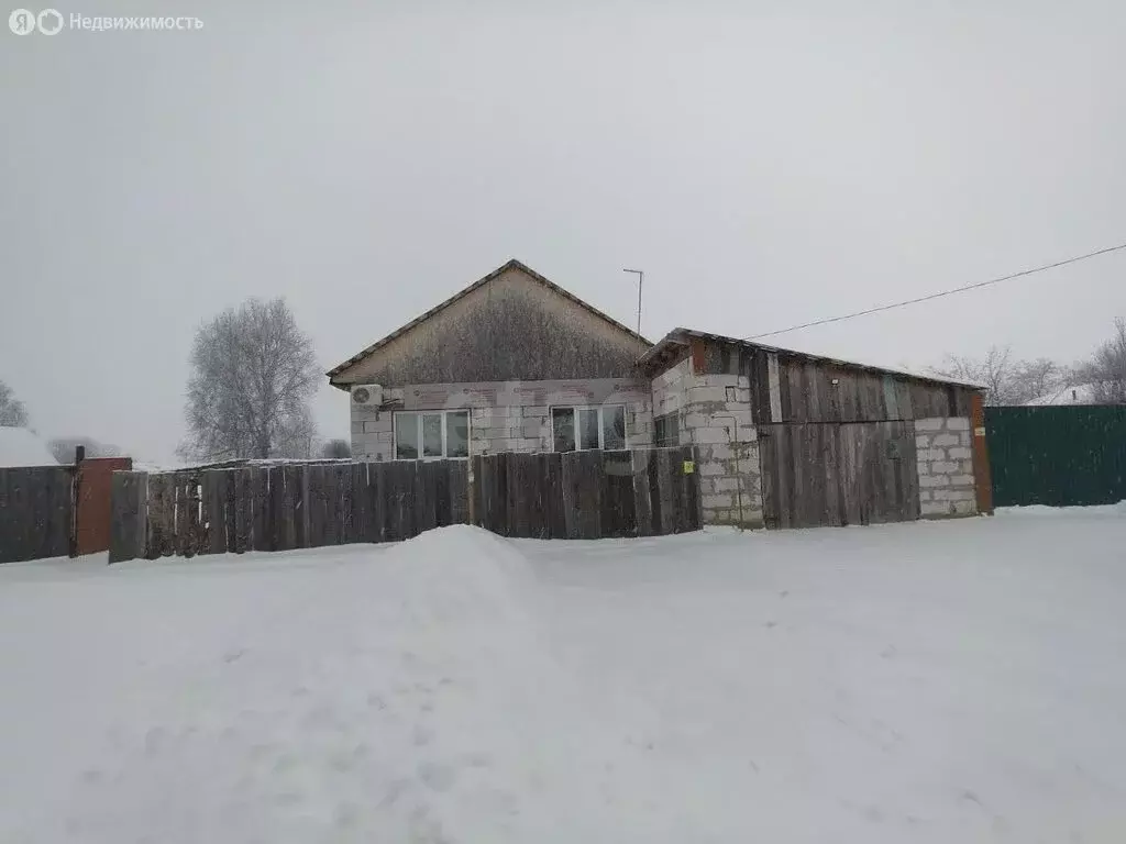 Дом в село Канаши, Пролетарская улица (106.2 м) - Фото 1