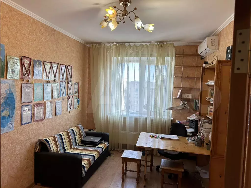 4-к. квартира, 82 м, 9/10 эт. - Фото 1