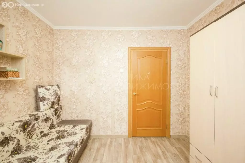 3-комнатная квартира: Тюмень, микрорайон Войновка, улица ... - Фото 0