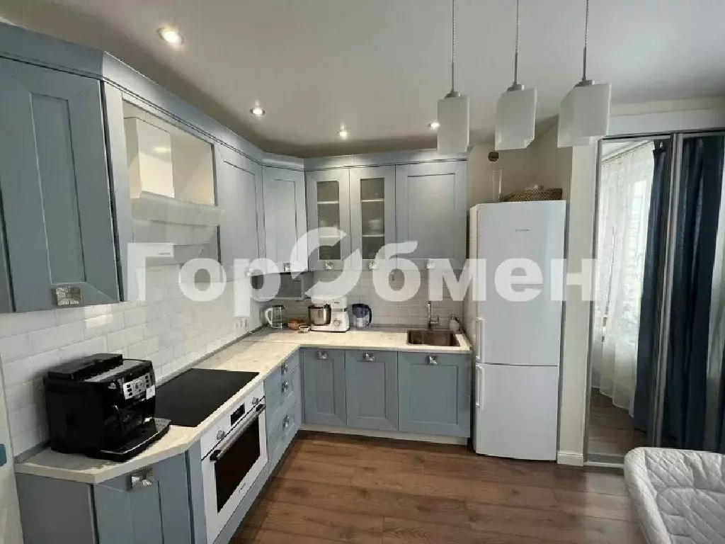 Продается 2-комнатная квартира - Фото 1