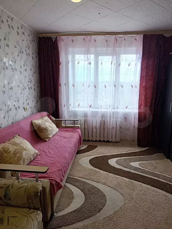 Комната 18 м в 8-к., 8/9 эт. - Фото 0