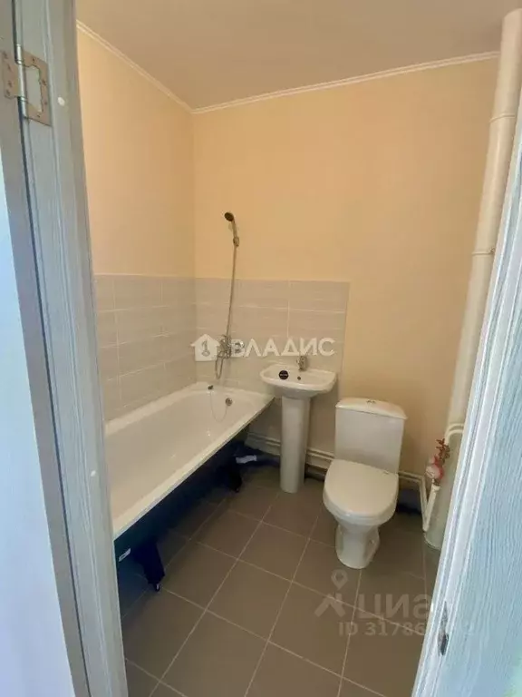 1-к кв. Алтайский край, Бийск ул. Михаила Митрофанова, 2/1 (32.2 м) - Фото 0