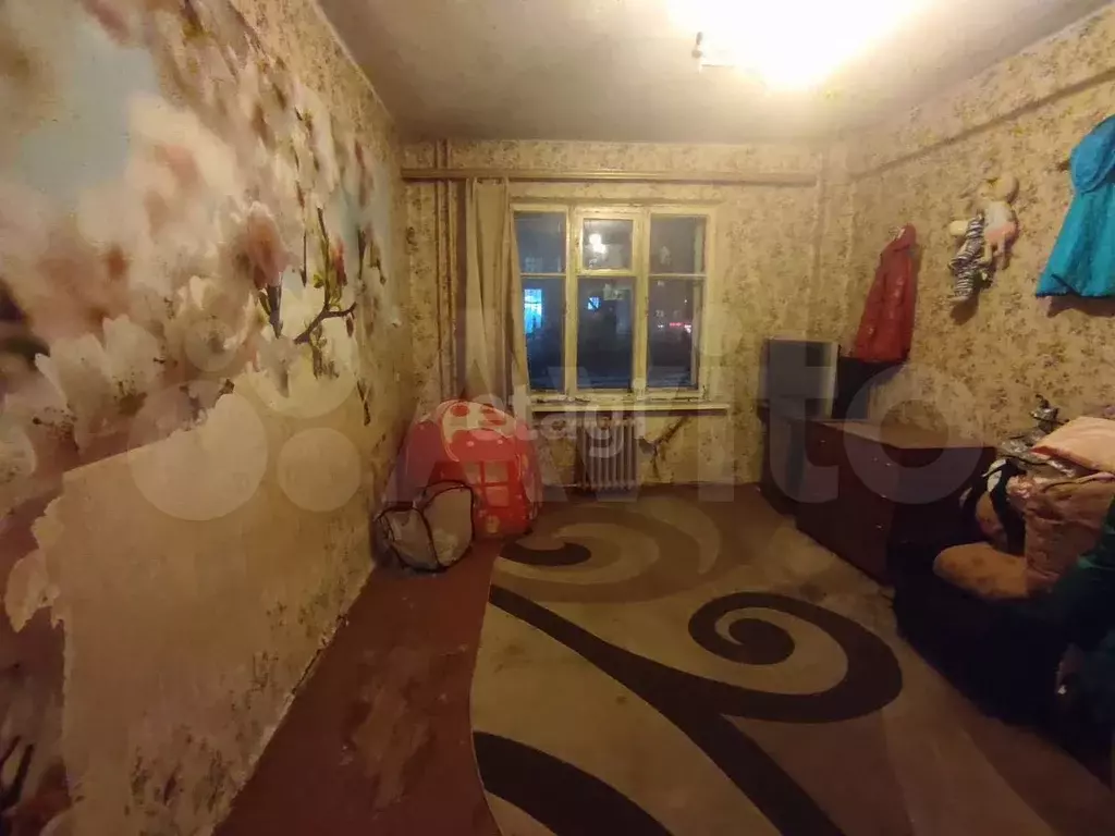 Комната 16 м в 3-к., 2/3 эт. - Фото 0
