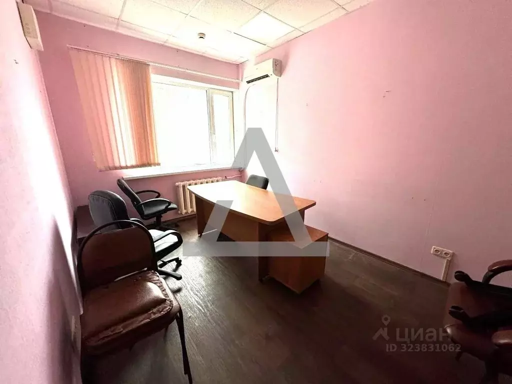 Офис в Самарская область, Самара Революционная ул., 70с3 (50 м) - Фото 1