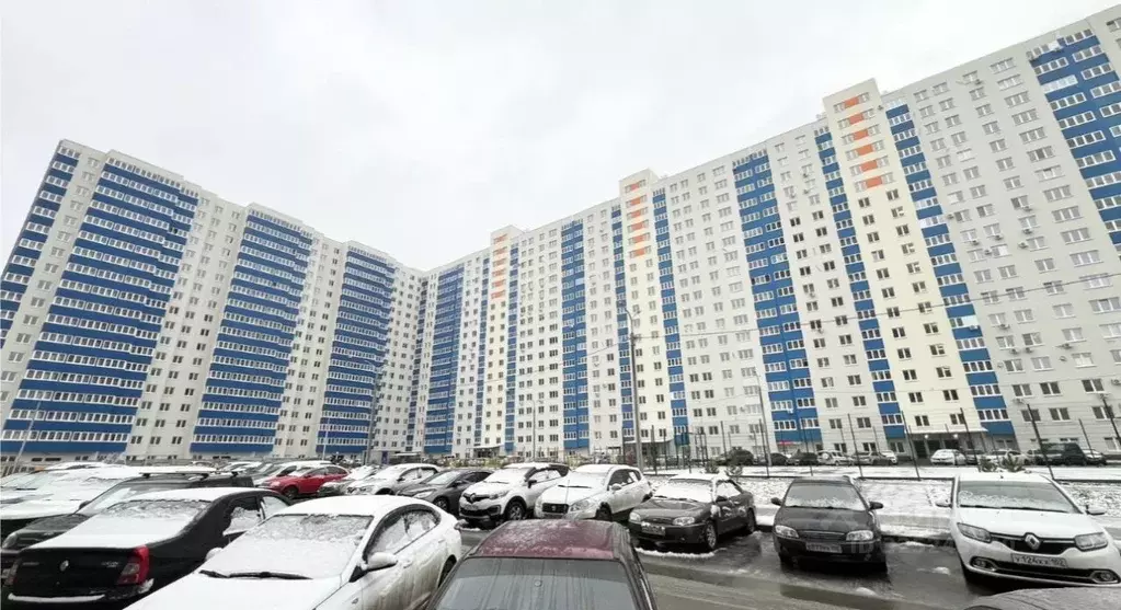 2-к кв. Башкортостан, Уфа ул. Летчика Кобелева, 1 (54.0 м) - Фото 1