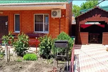 Дом в Краснодарский край, Ейск Таманская ул., 53 (35 м) - Фото 0