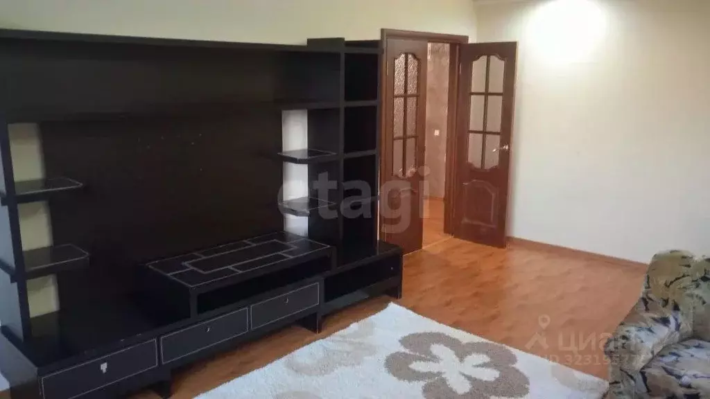 3-к кв. Ямало-Ненецкий АО, Салехард ул. Губкина, 1 (90.6 м) - Фото 0