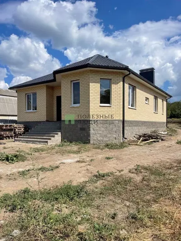 Дом в Белгородская область, Яковлевский муниципальный округ, Красный ... - Фото 1