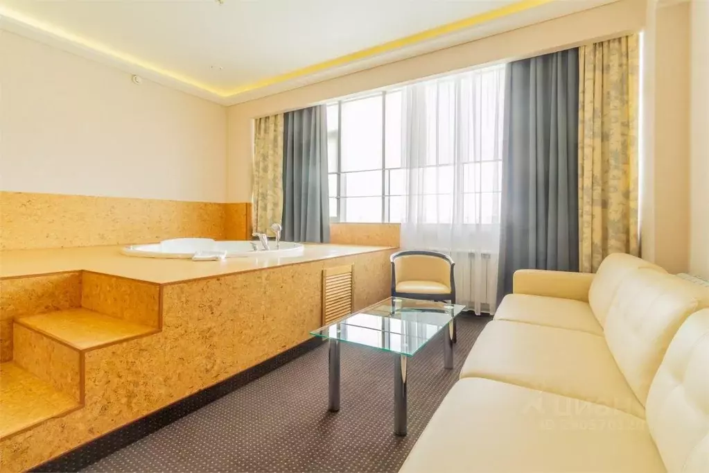 Комната Челябинская область, Челябинск ул. Салавата Юлаева, 17Г (52.0 ... - Фото 1