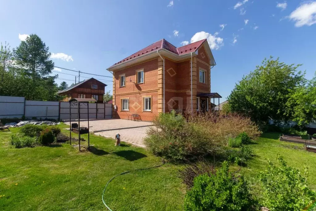 Дом в Красноярский край, Красноярск городской округ, пос. Минино ул. ... - Фото 1