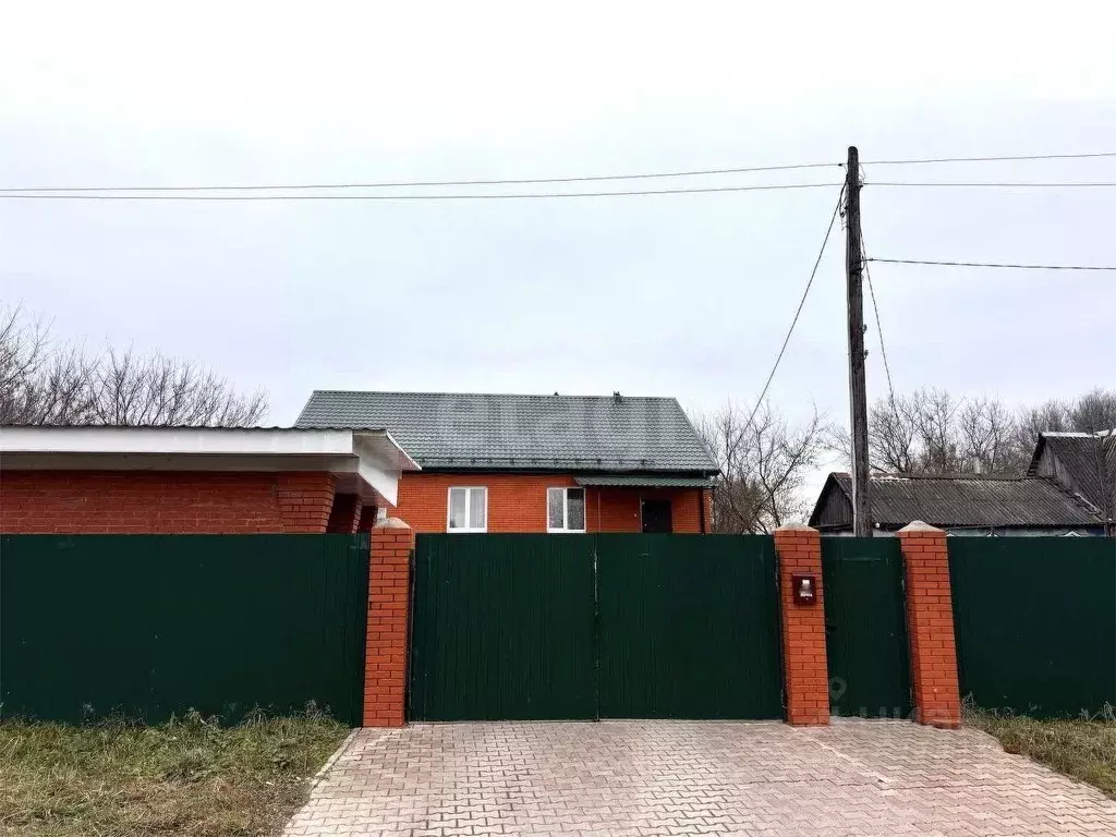 Дом в Тульская область, Узловский район, Смородинское с/пос, д. ... - Фото 1