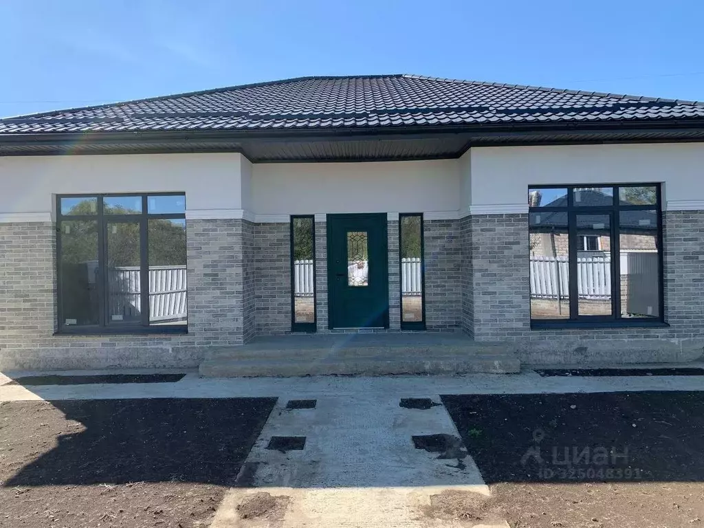 Дом в Краснодарский край, Краснодар Пригородная ул., 167 (110 м) - Фото 1