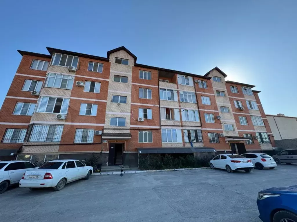 1-к. квартира, 44 м, 4/4 эт. - Фото 0