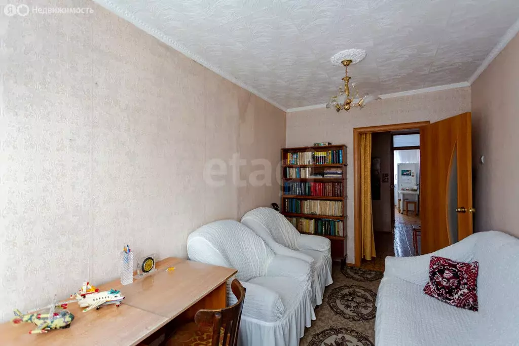 3-комнатная квартира: Новокузнецк, Кузнецкстроевский проспект, 36 ... - Фото 2