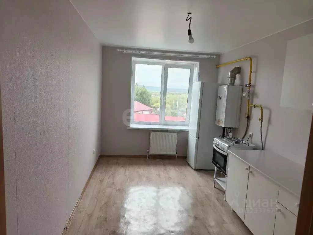 1-к кв. Тюменская область, с. Исетское ул. Калинина, 10 (37.8 м) - Фото 1