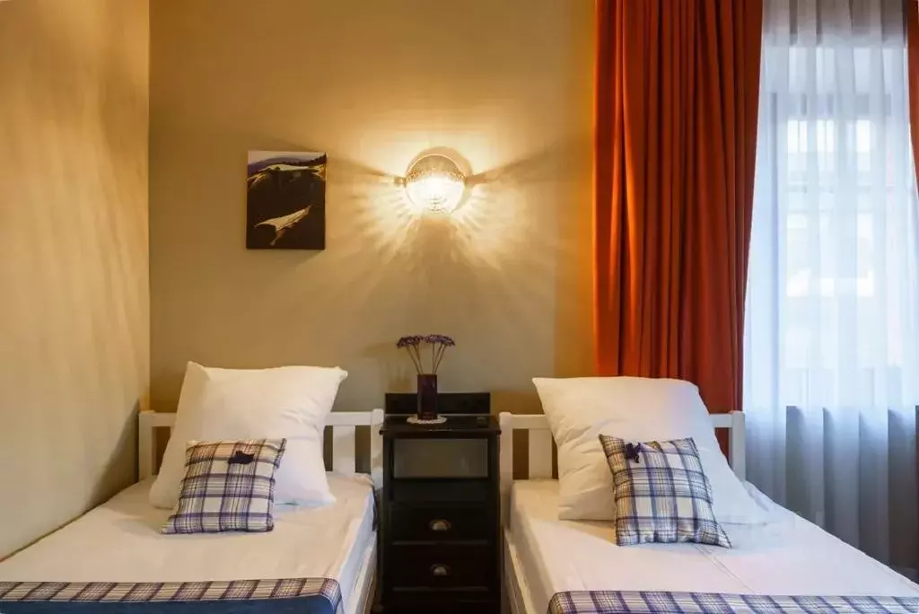 Комната Архангельская область, Архангельск ул. Попова, 3с2 - Фото 1