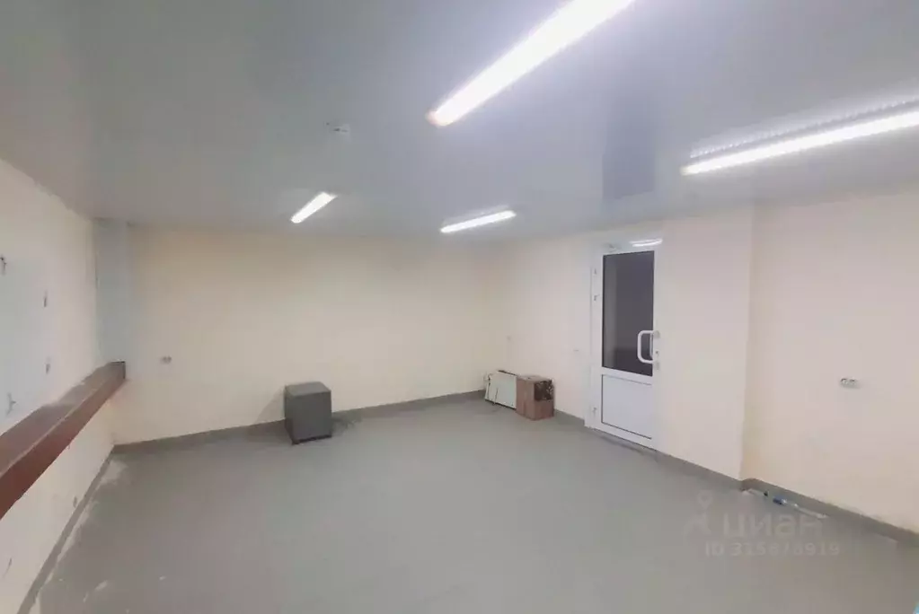 Помещение свободного назначения в Волгоградская область, Волгоград ул. ... - Фото 2