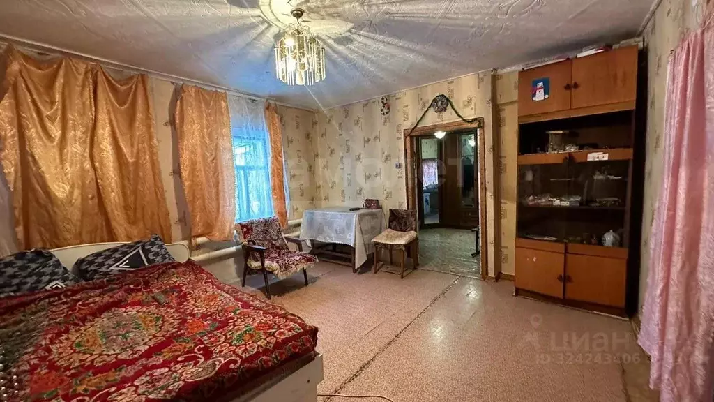 Дом в Оренбургская область, Тюльганский поссовет, с. Нововасильевка ... - Фото 1